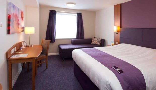 Premier Inn Бистер Экстерьер фото